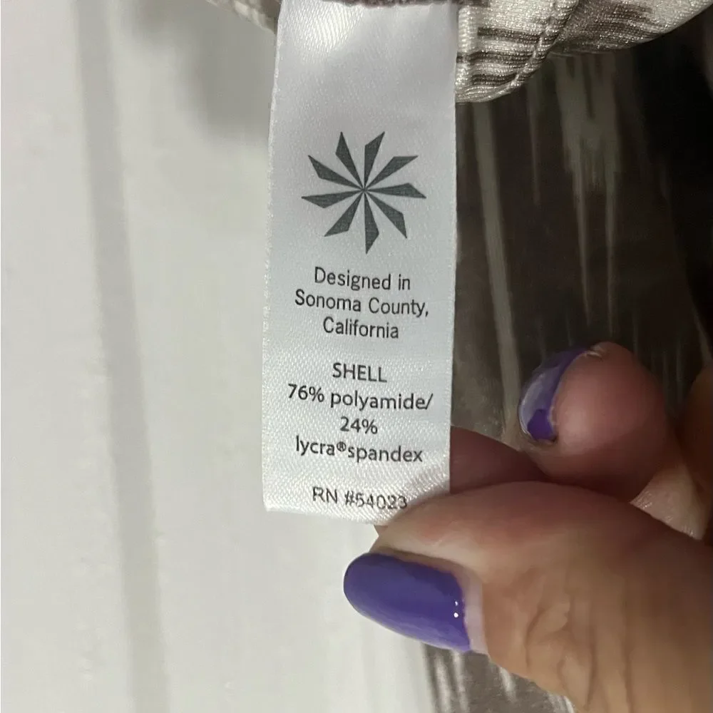 Athleta sleeveless side