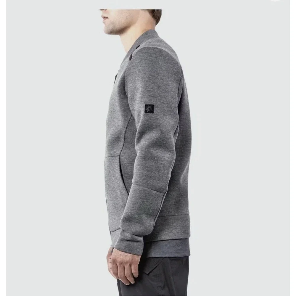 ISAORA men charcoal