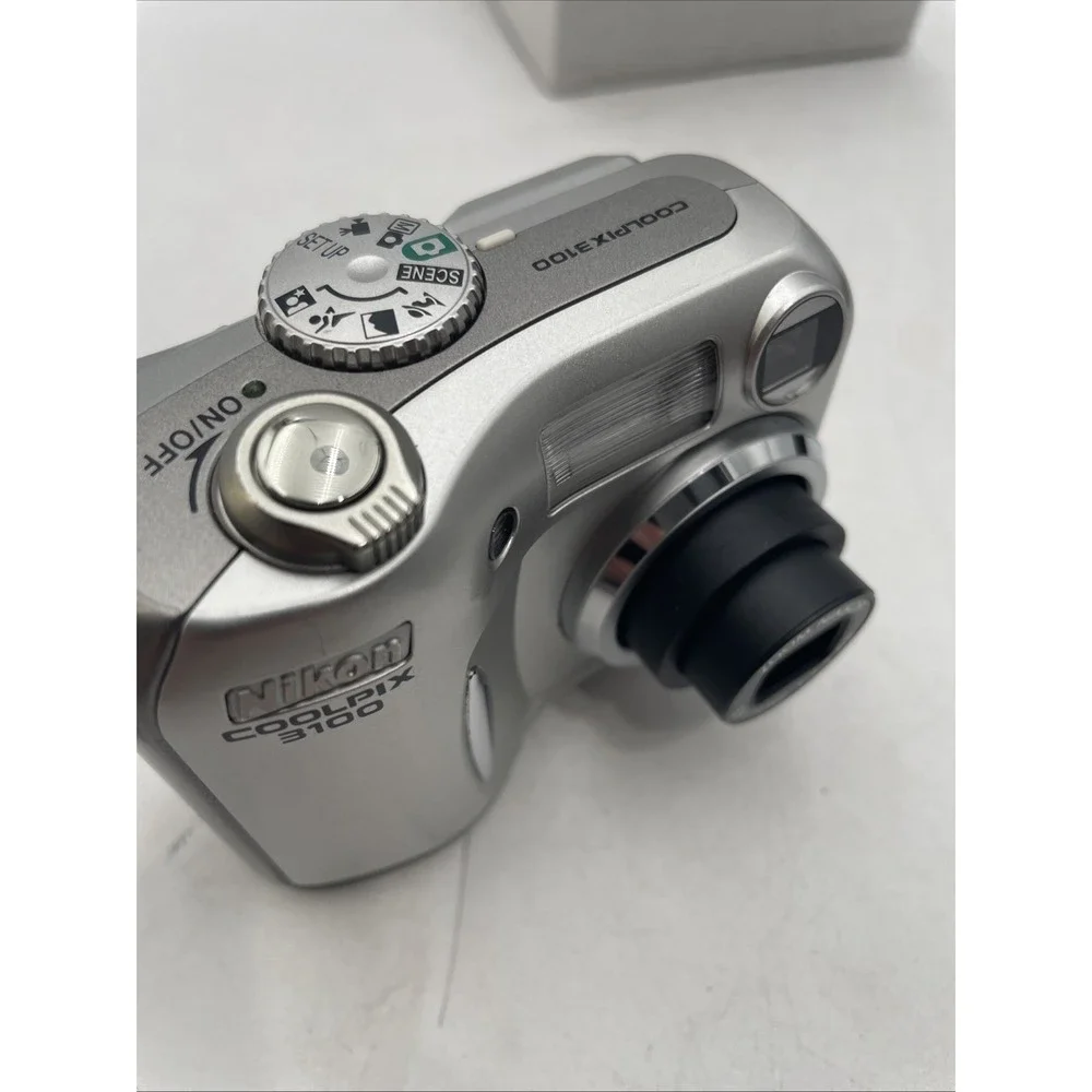 Nikon coolpix 3100