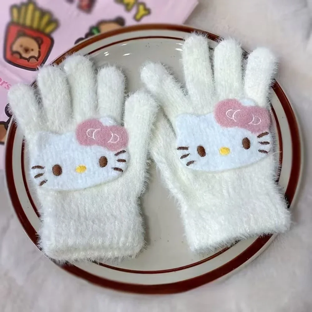 Hello Kitty please make