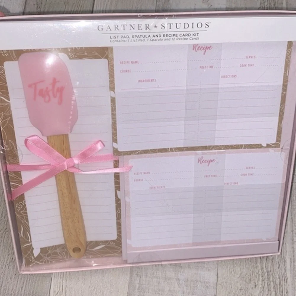 Gartner Studios recipe cards + spatula kit gift set