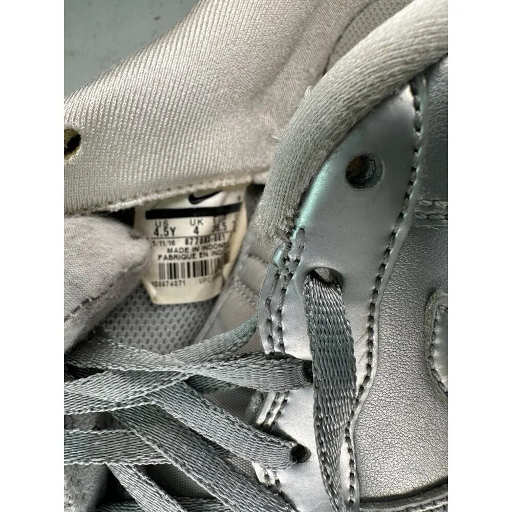 Nike please read
