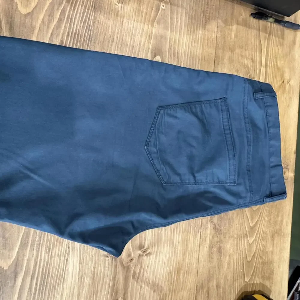 Perry Ellis men’s perry