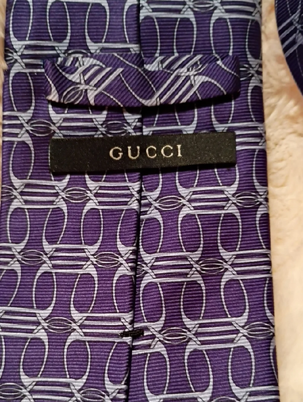 Gucci lovely 100%