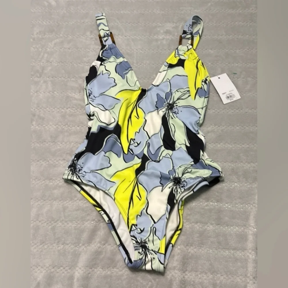Apt.9 Kohls bring breathtaking