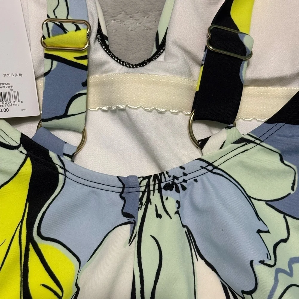 Apt.9 Kohls bring breathtaking