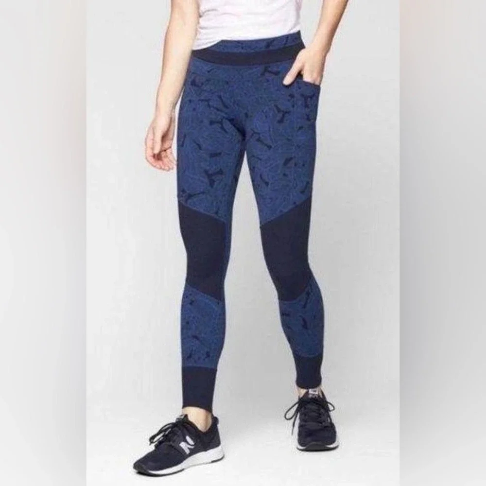 Athleta navy gym