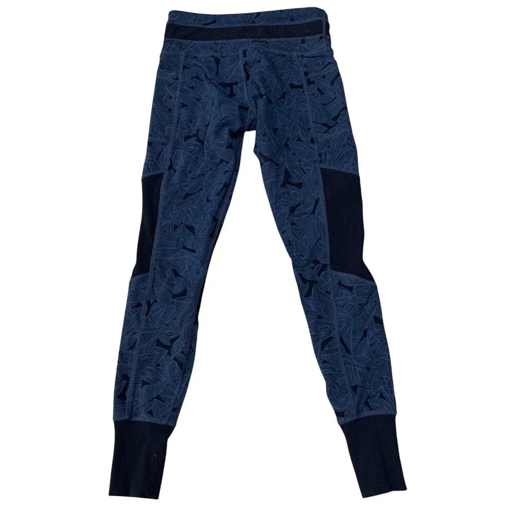 Athleta blue ribbed tropical