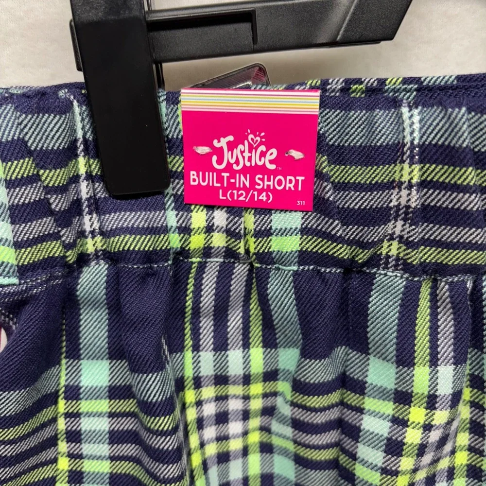 Justice embrace playful
