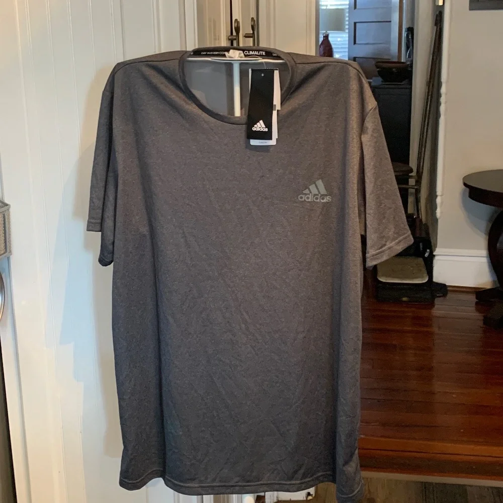 Adidas climalite ESS tech tee. NWT‎ retail 40
