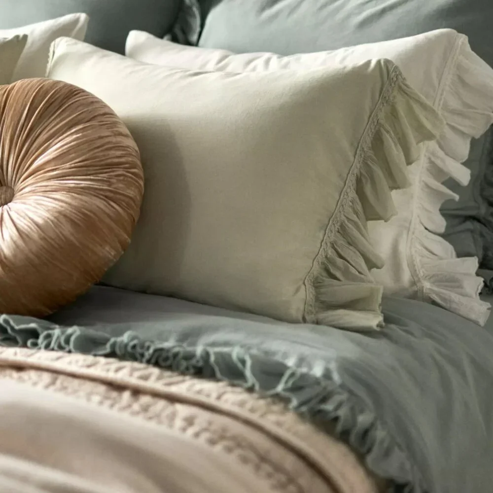 Anthropologie cecily velvet