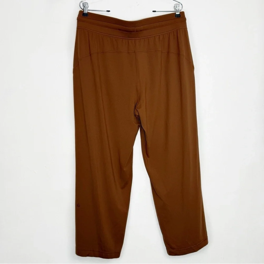 lululemon athletica length 35”