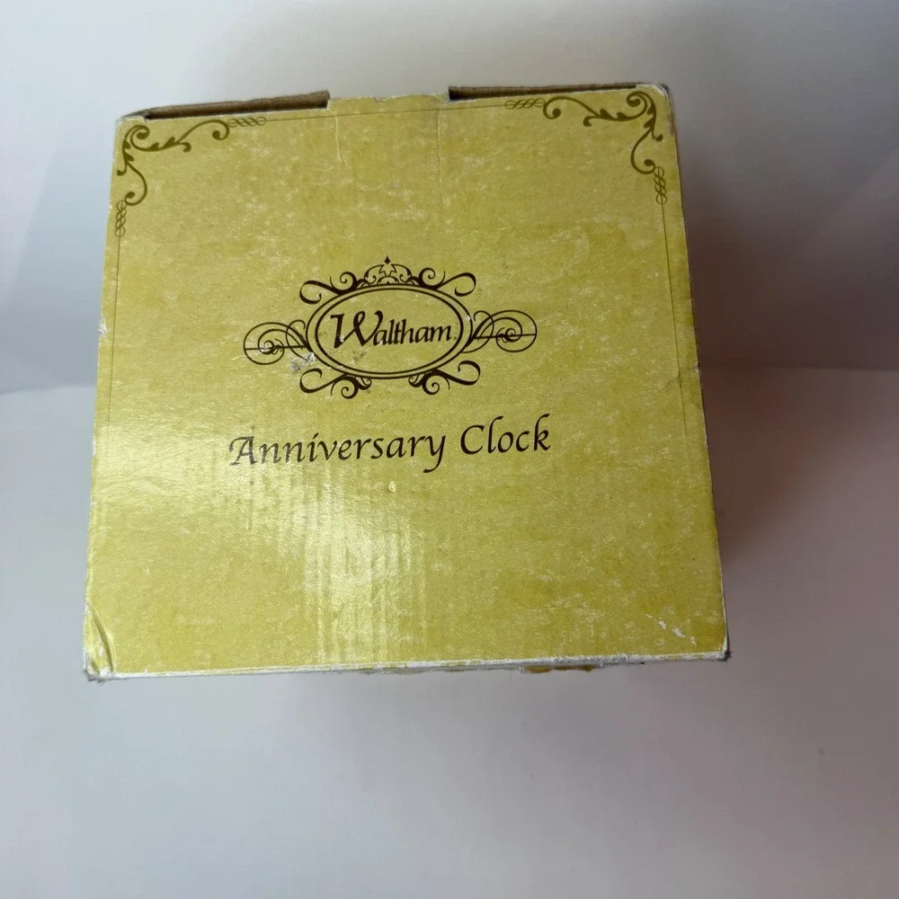 Waltham Anniversary Clock The Last Supper Porcelain Base Glass Dome Gold Tone 9