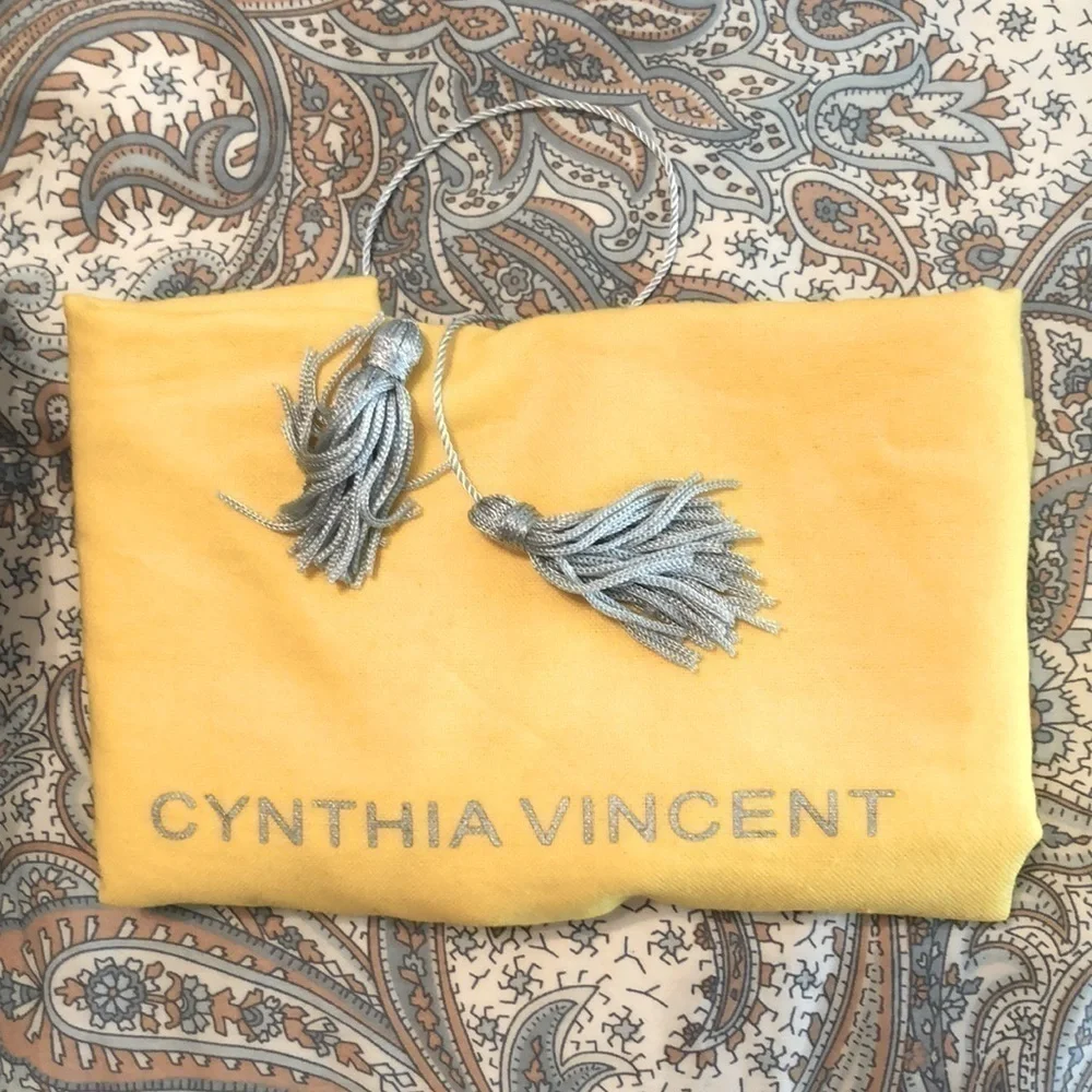 Cynthia Vincent inches comes