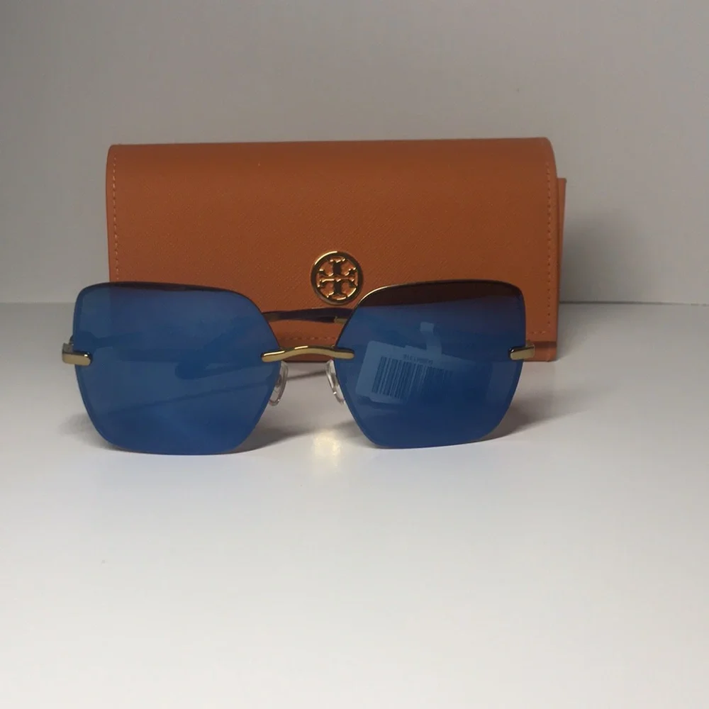 Tory Burch stylish tory