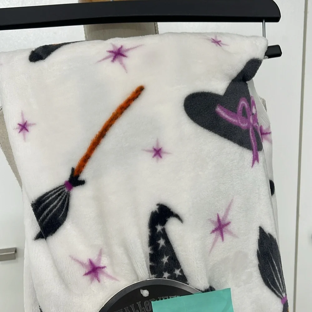 N/A nwt halloween