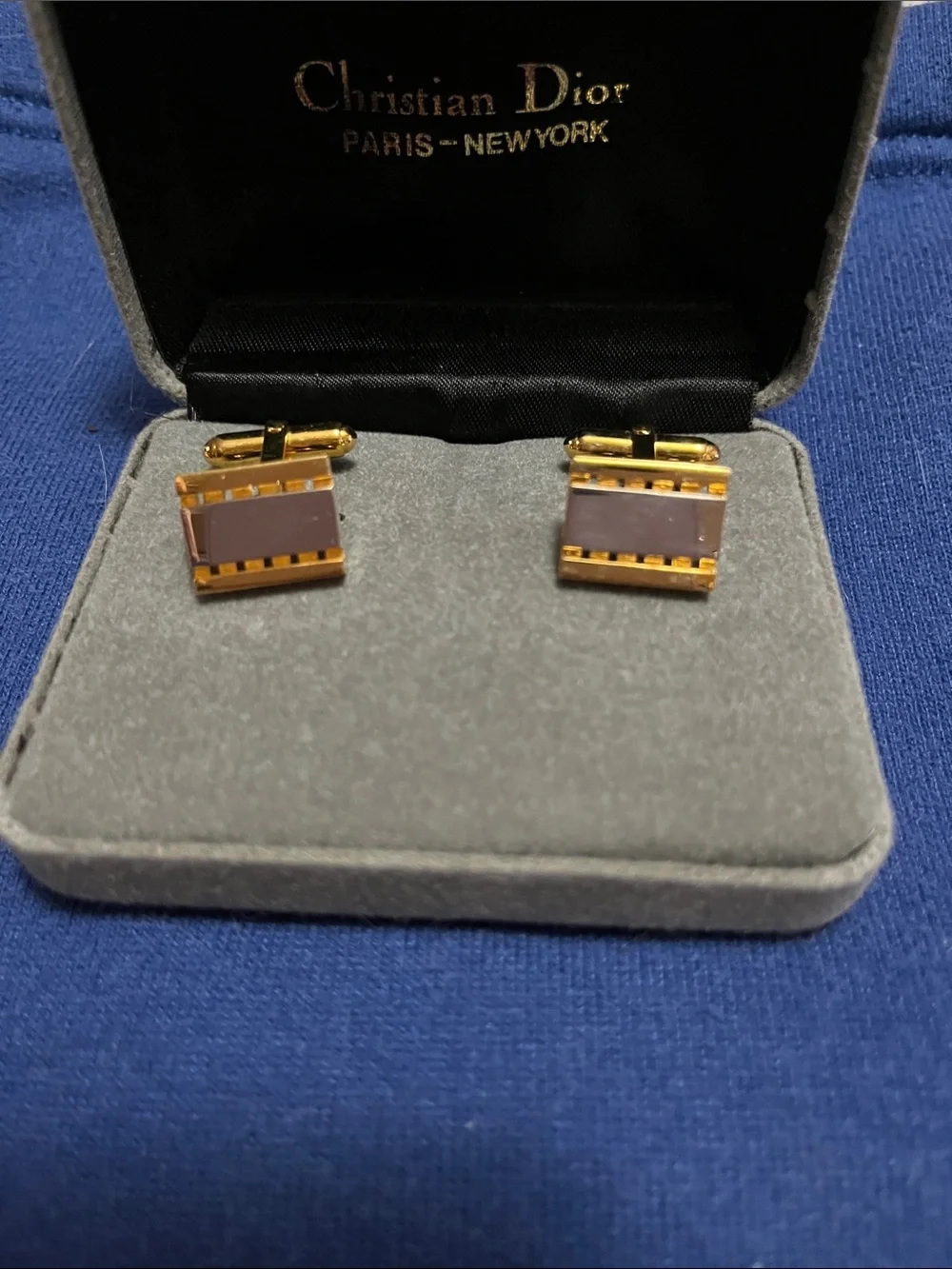 💙💙💙Dior Gold Tone Cufflinks with Silver tone  Inlay💙💙💙