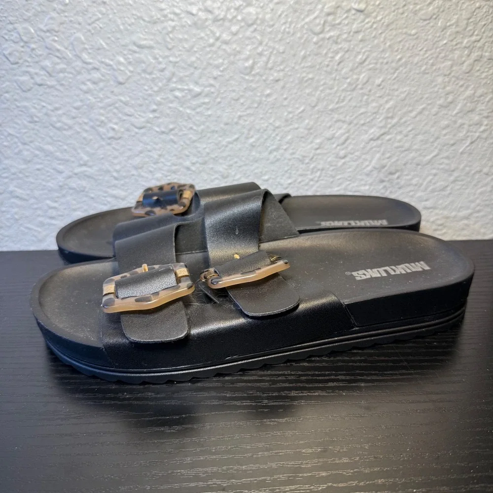 Muk Luks excellent polka