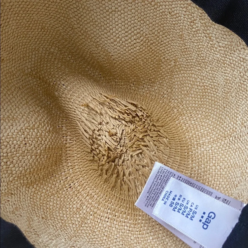 GAP straw rattan