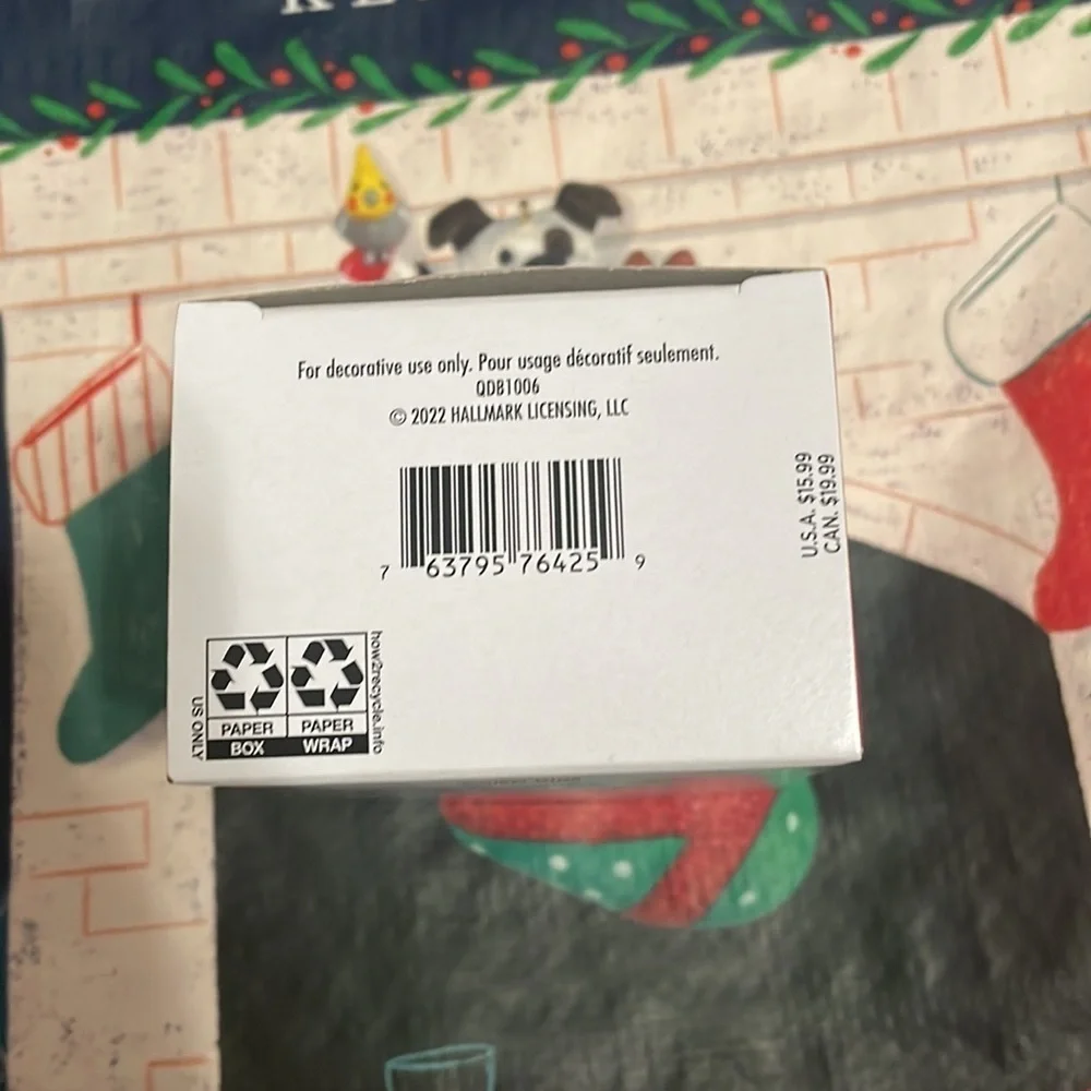 Hallmark nwt 2022
