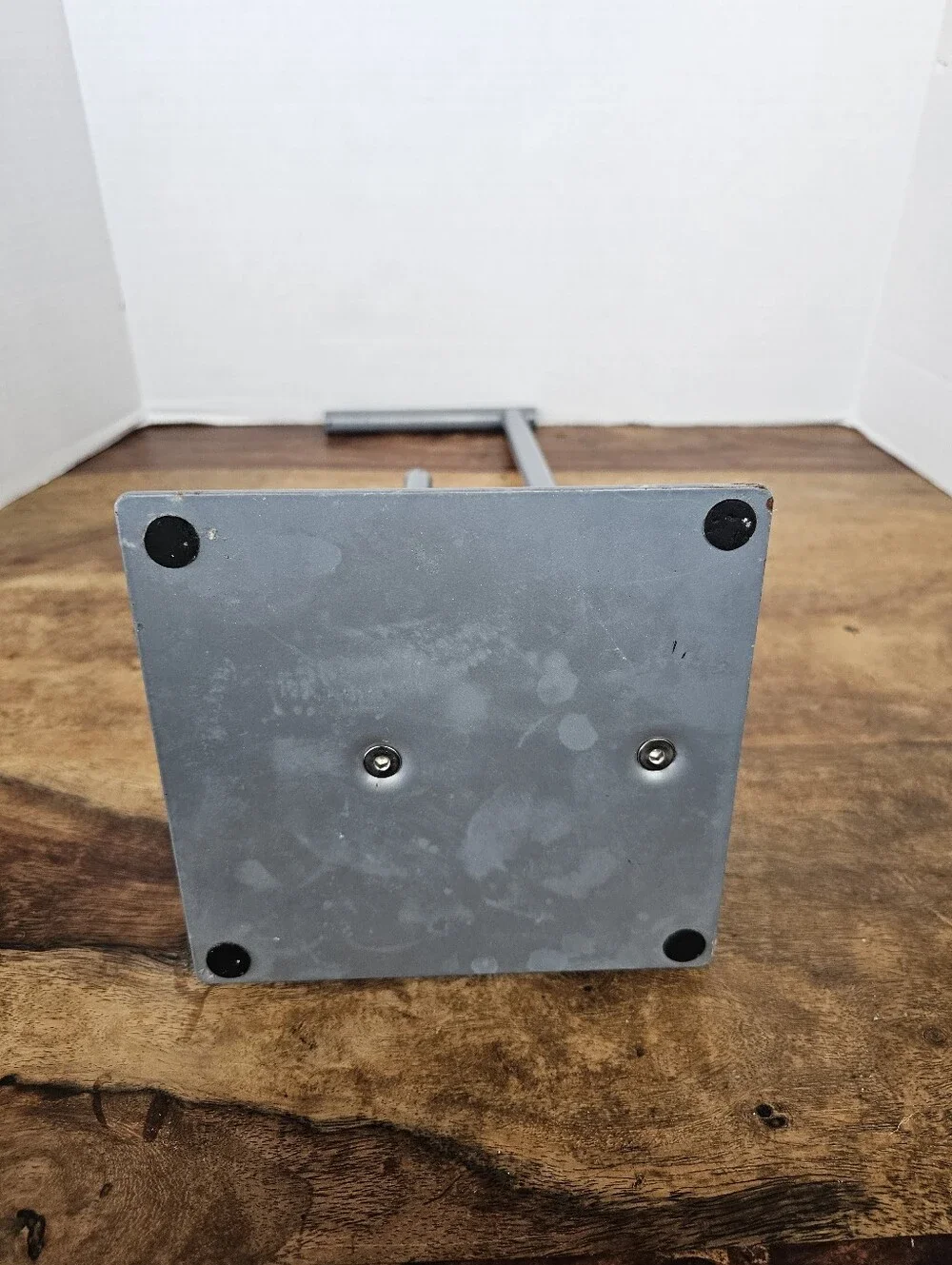 N/A 09” freestanding