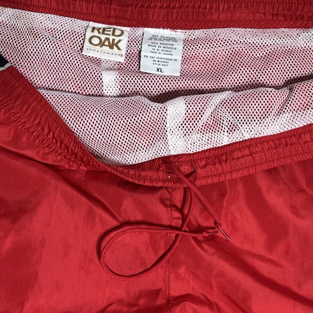 Red Oak Sportswear product pair