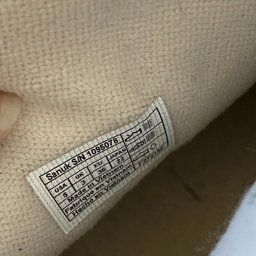 Sanuk size puff
