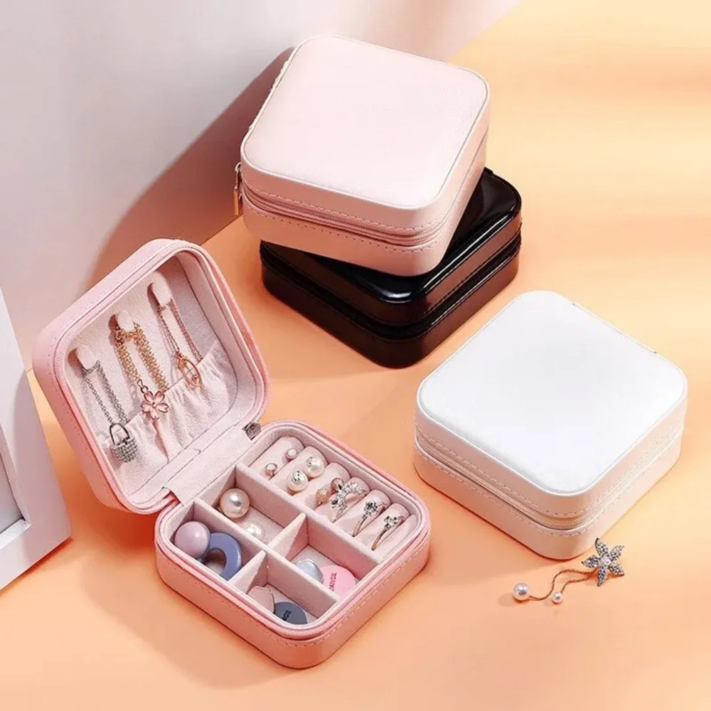 NWT travel jewelry box storage case for rings, earrings, necklaces vegan leather