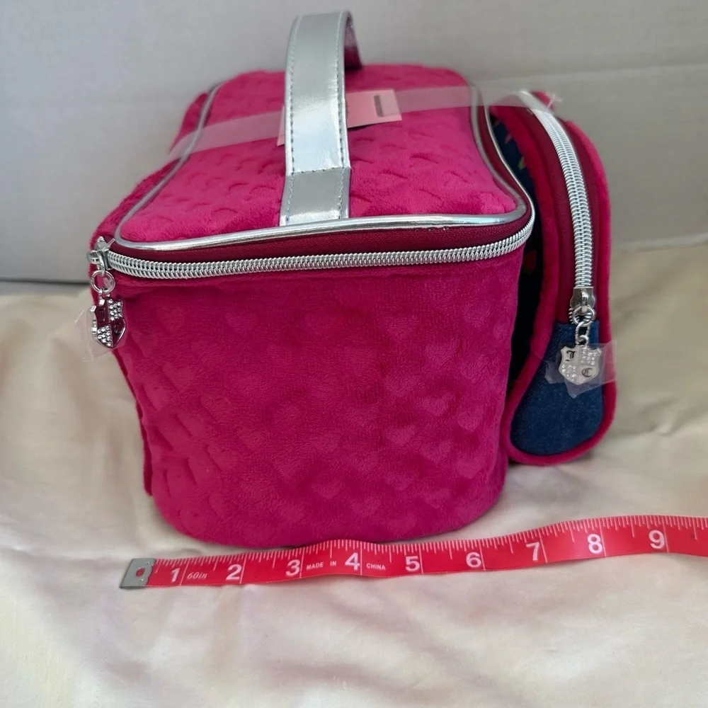 Juicy Couture experience chic