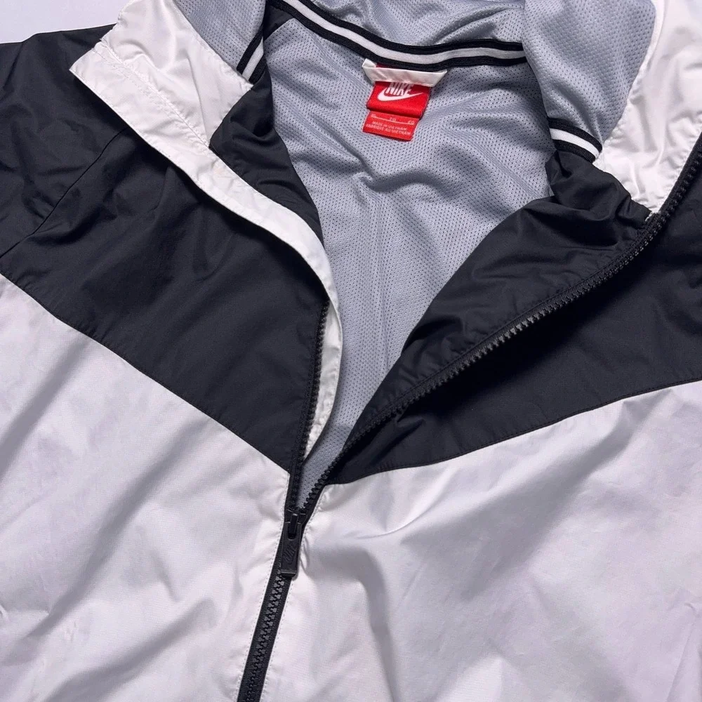 Nike please review