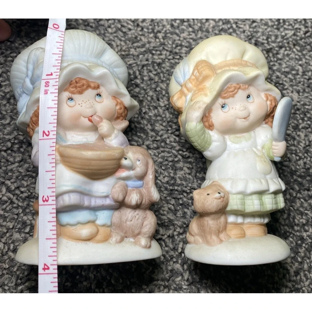 Miss Mitzie each figure