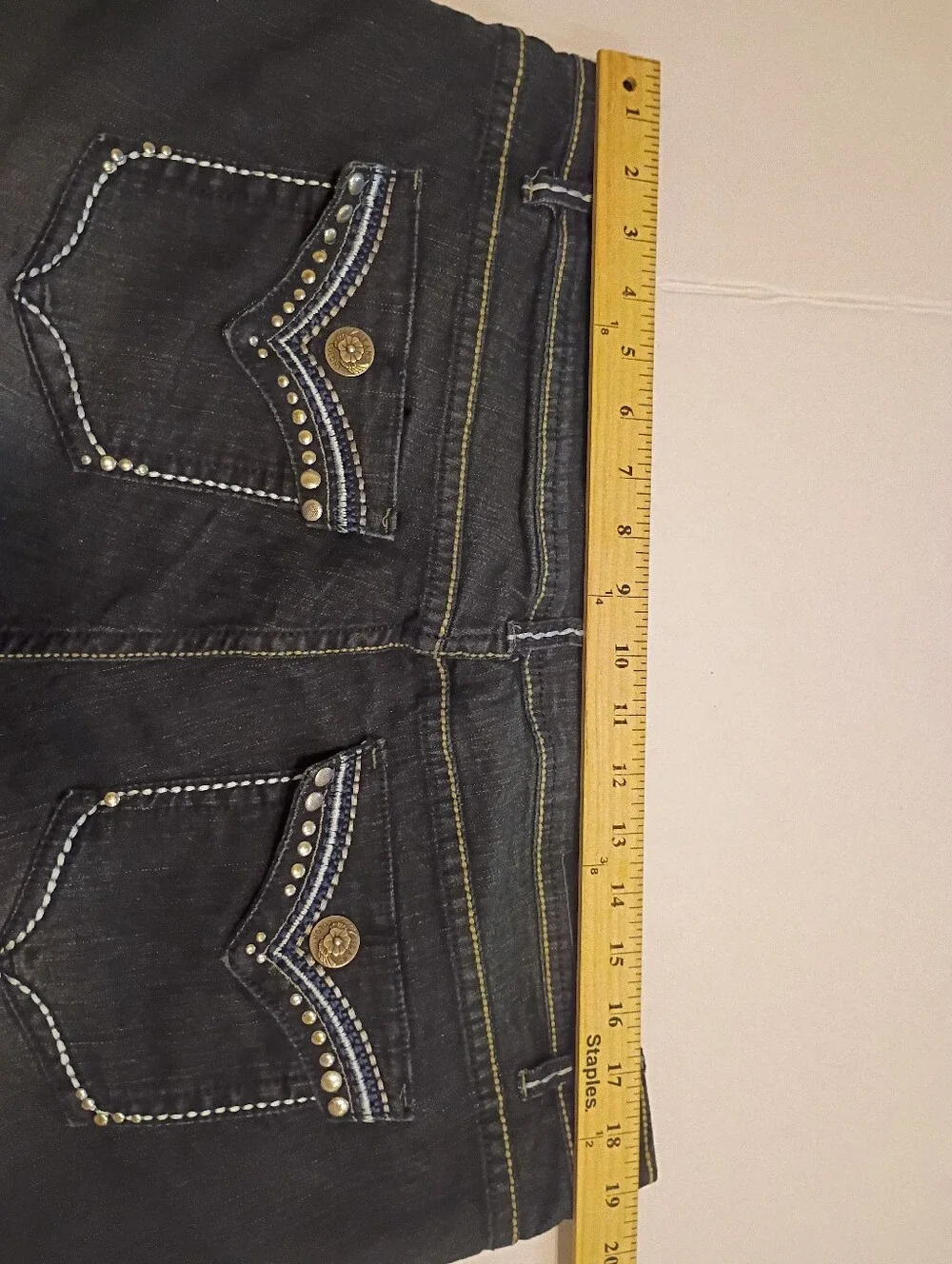 Jeans Colony than mid