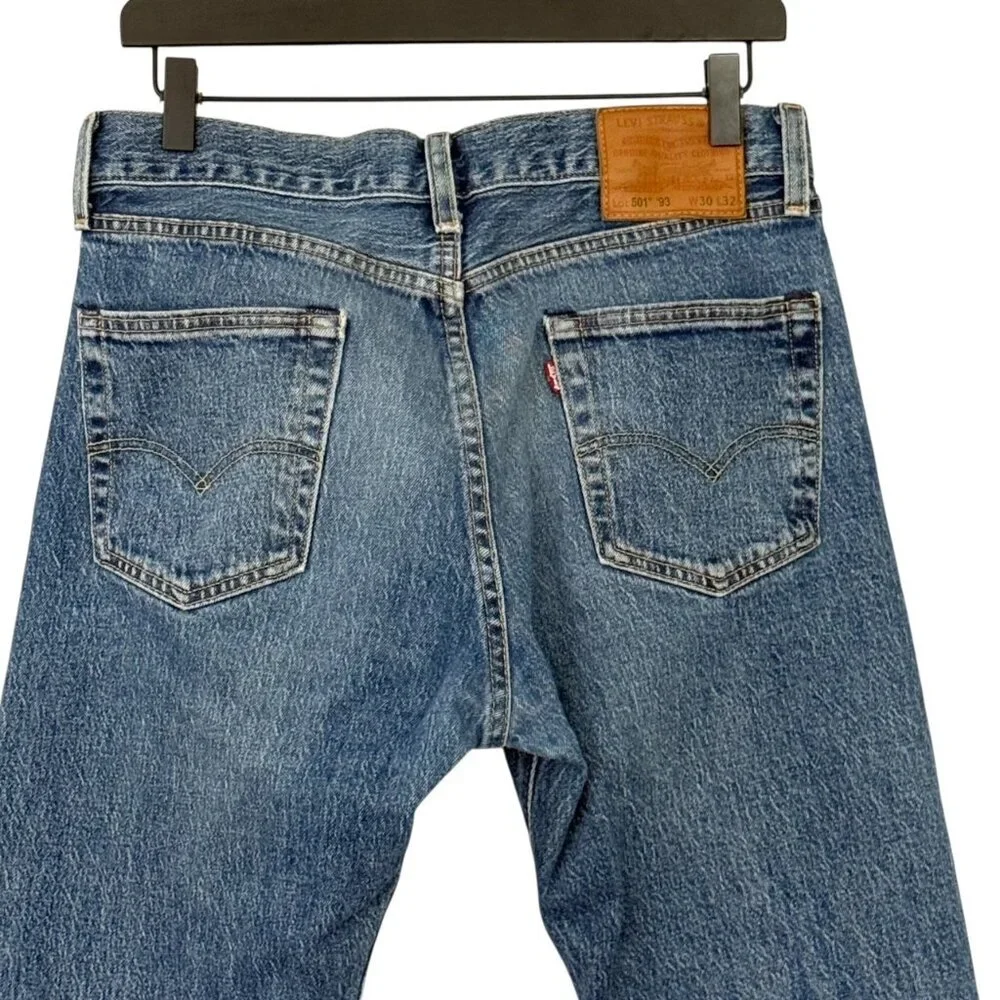 Levis step into