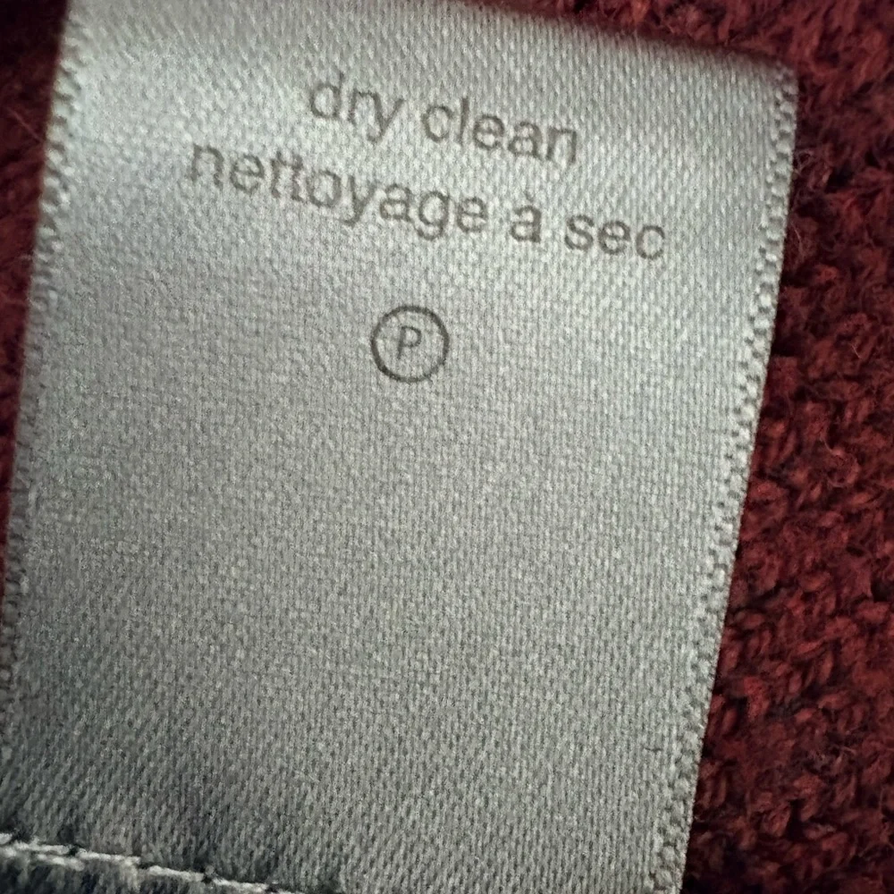 John Varvatos elegant scarf