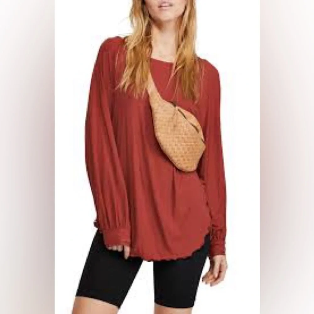 FREE PEOPLE Open Back Ribbed Long Sleeved Flowy Top