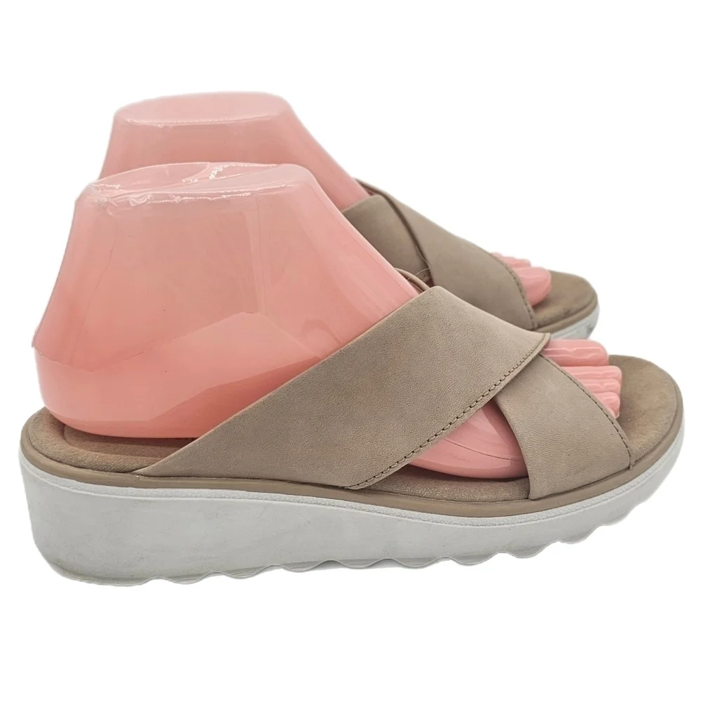 Clarks Jillian Gem Wedge Sandals Beige Leather Size 8 US