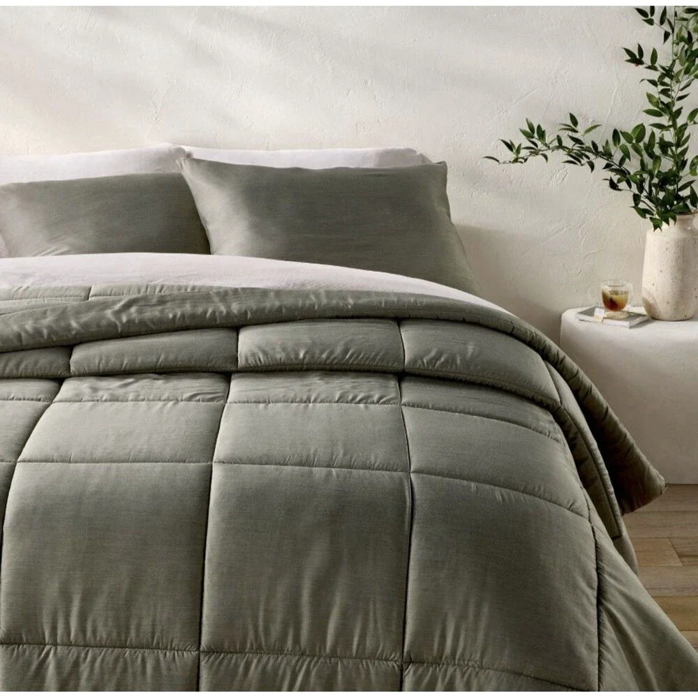 Casaluna brand new