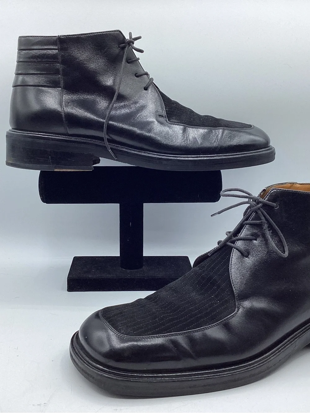 Mezlan Spain Men's Black Leather Mixed Media Square Toe Chukka Boots Size 9M⁠