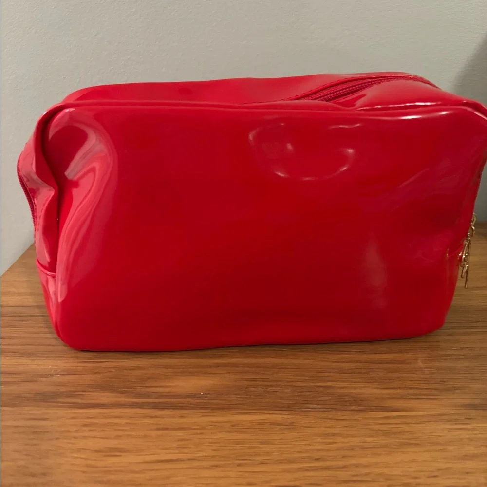 Avon glossy red