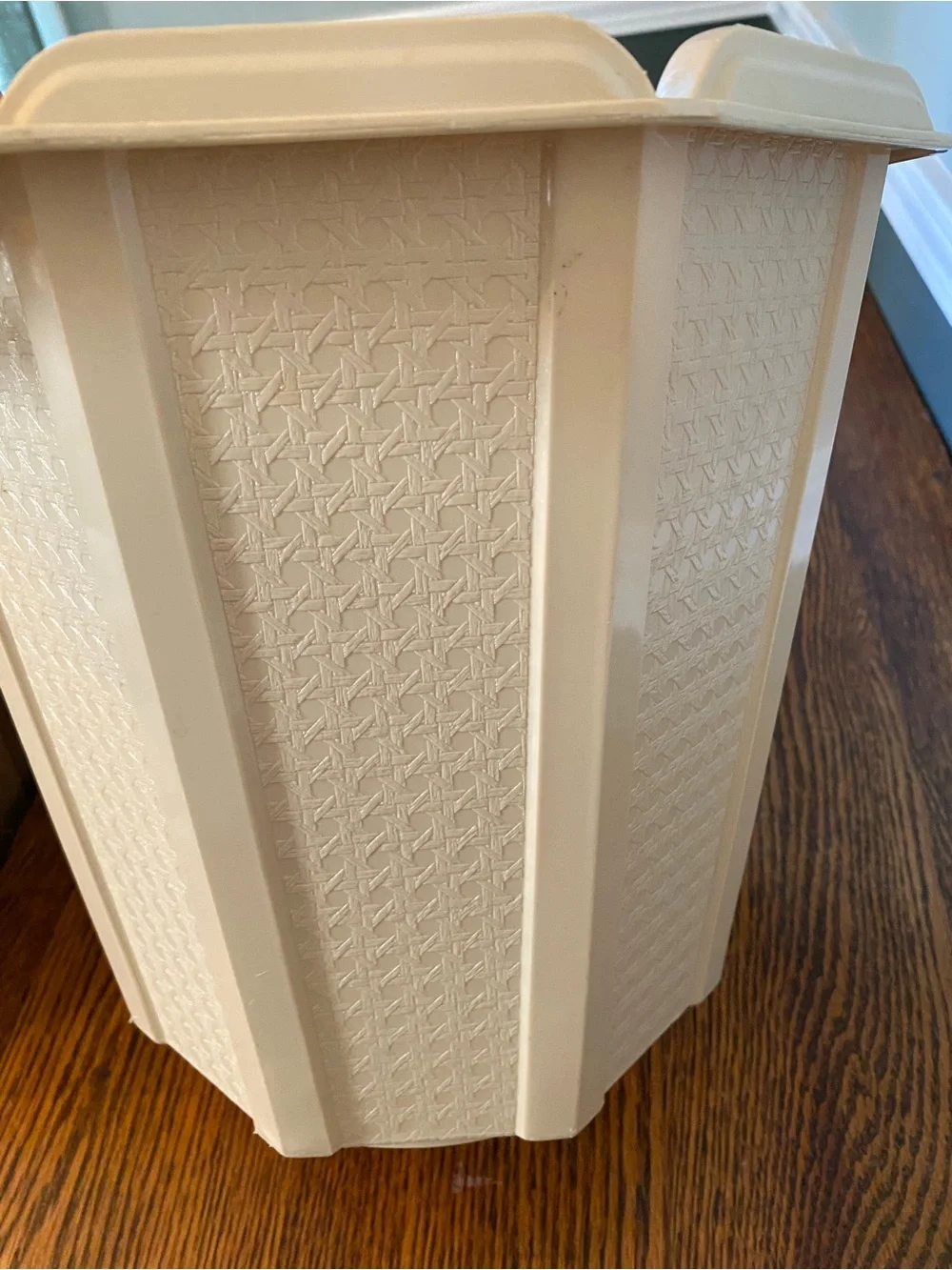 Rubbermaid vintage 80s