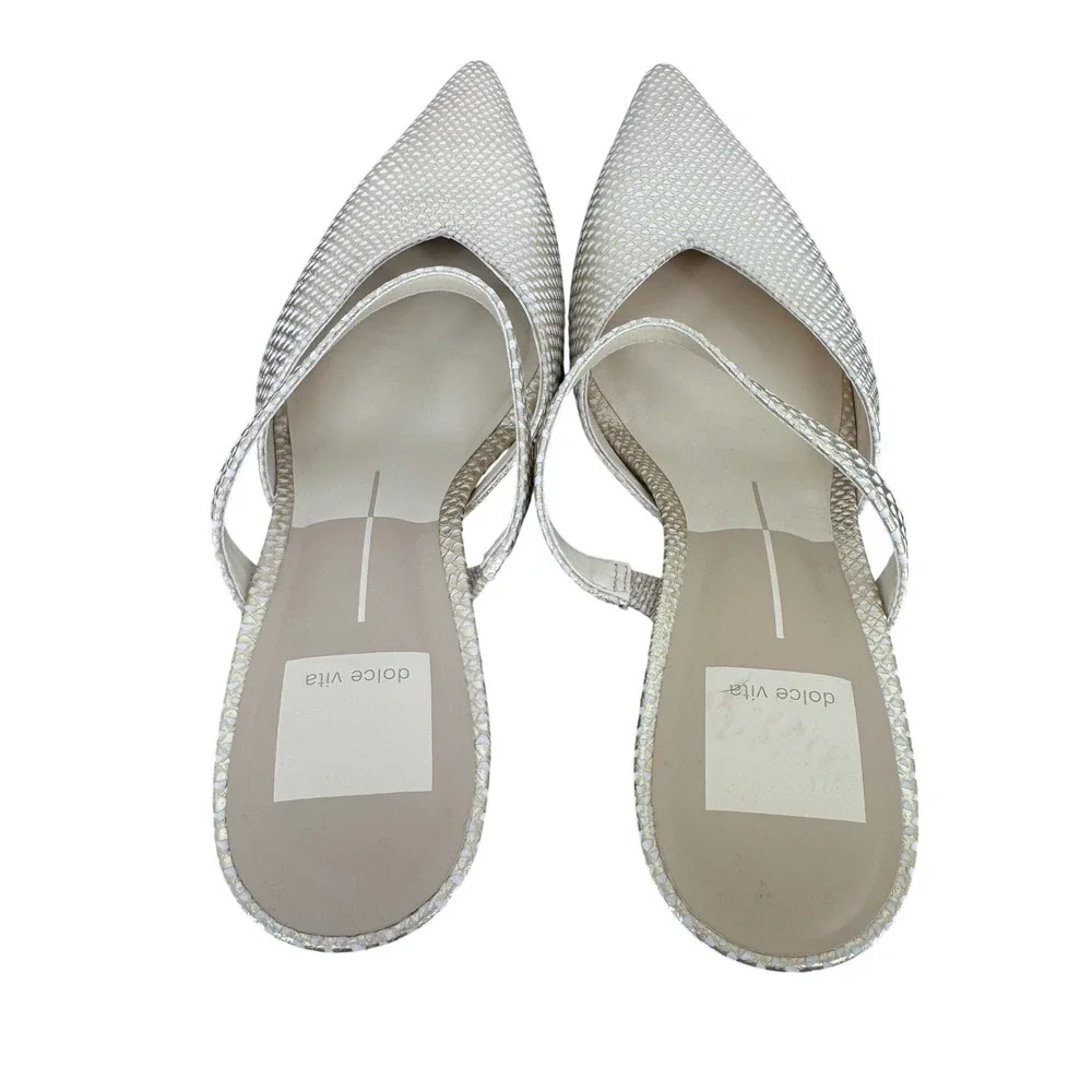 Dolce Vita step into