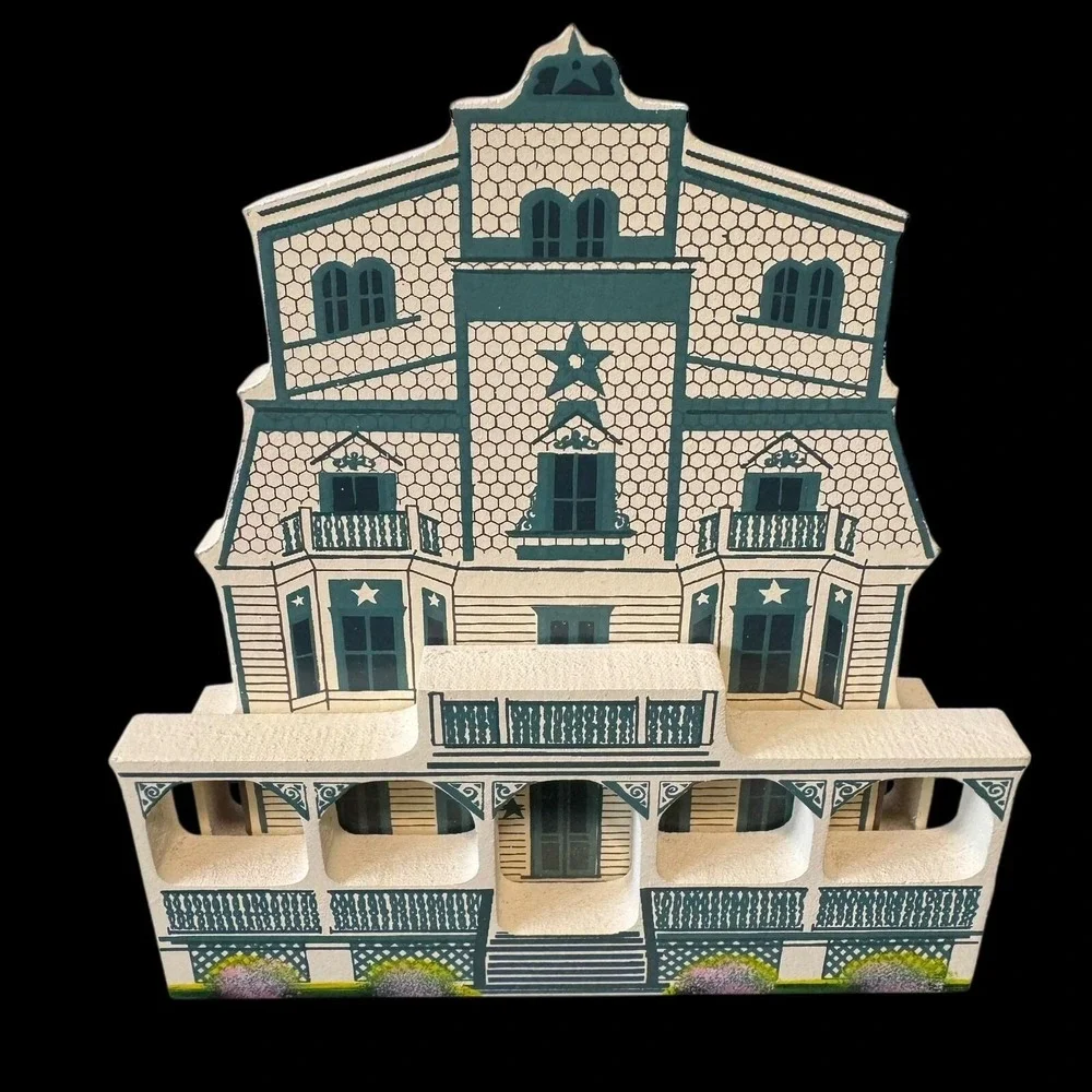 Shelias Collectibles there are