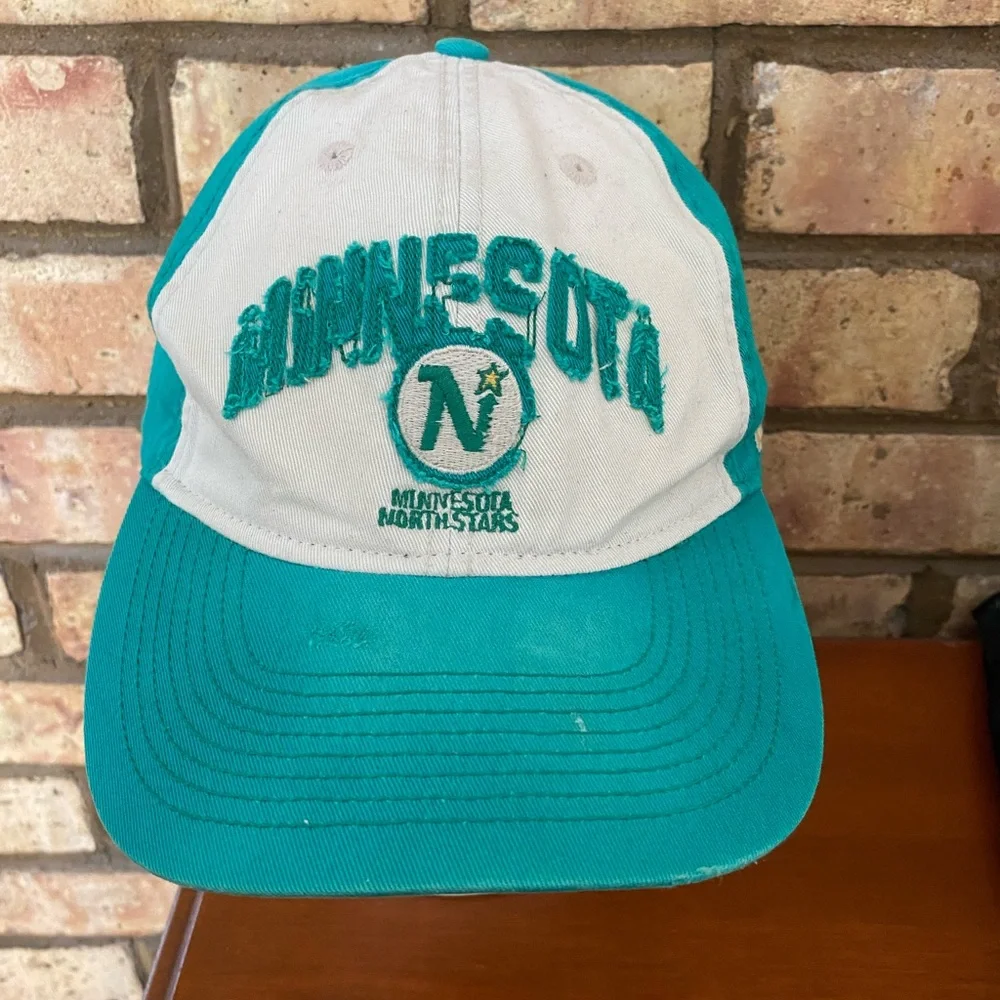 CCM Vintage‎ Hockey Minnesota North Stars Distressed Strapback Hat OSFA