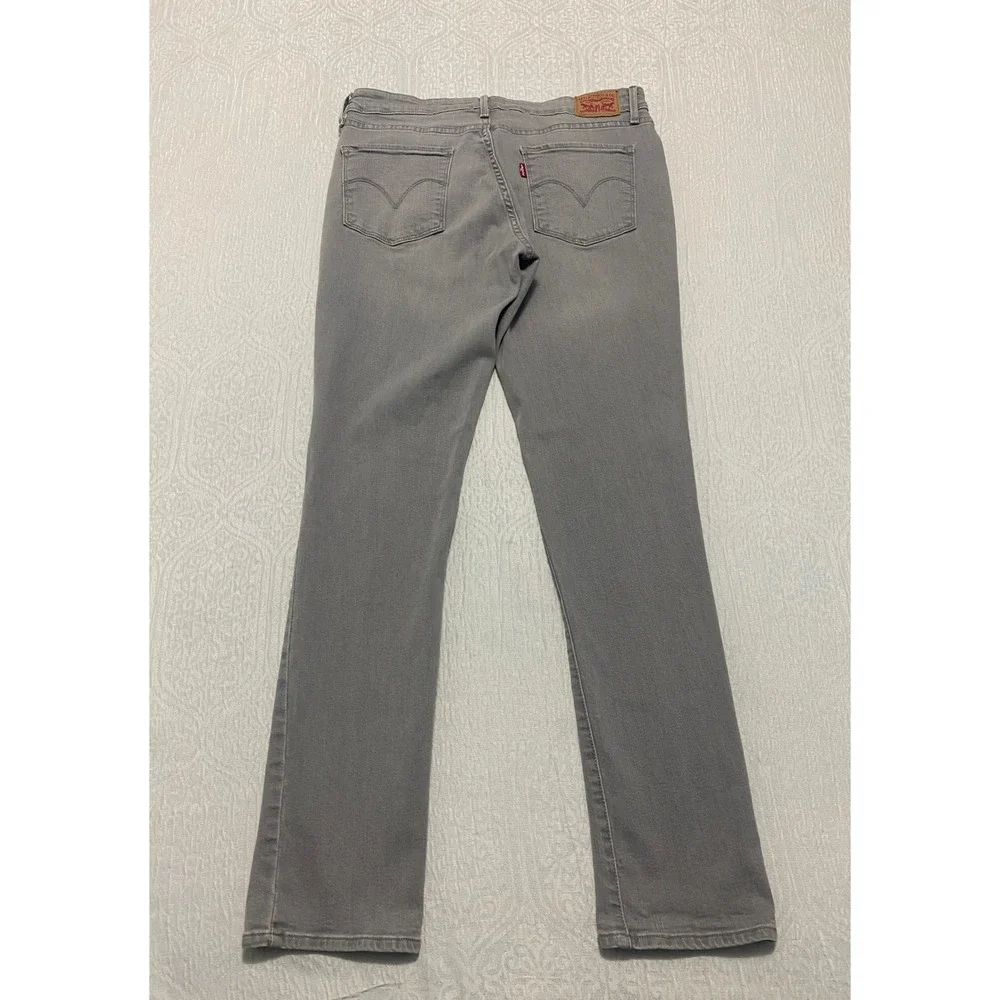 Levis slimming strauss slim
