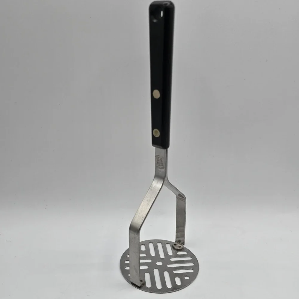 Vtg Ekco Forge Stainless Steel Vegetable Potato Masher  - Black‎ Handle