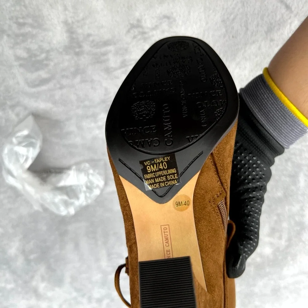 Vince Camuto vince camuto
