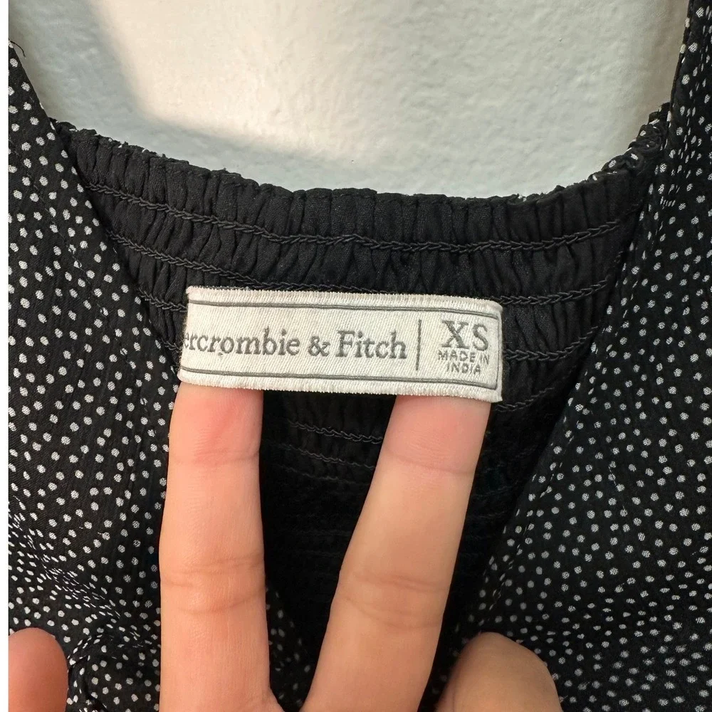 Abercrombie Fitch‎ Black White Polka Dot Ruched V Neck Long Sleeve Crop Top