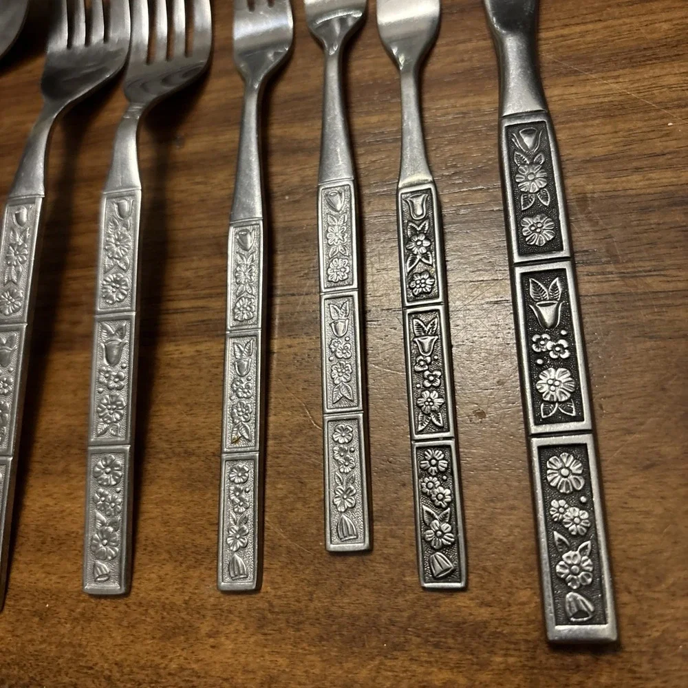 Oneida includes ladle