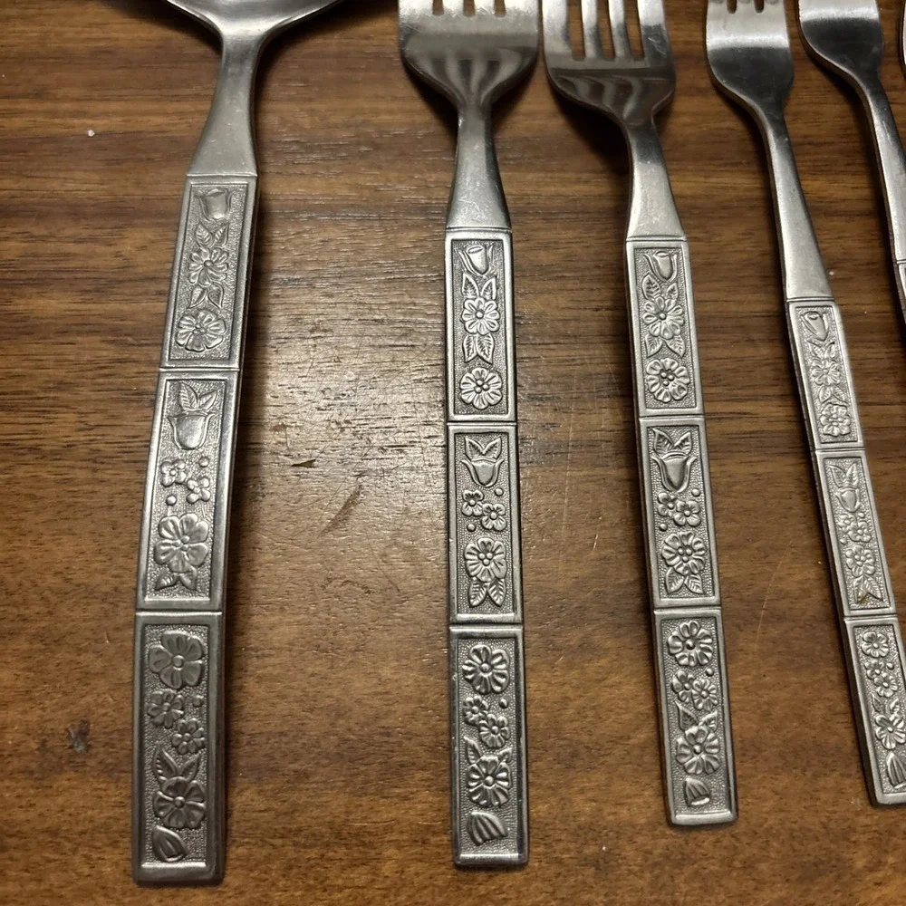 Oneida includes ladle