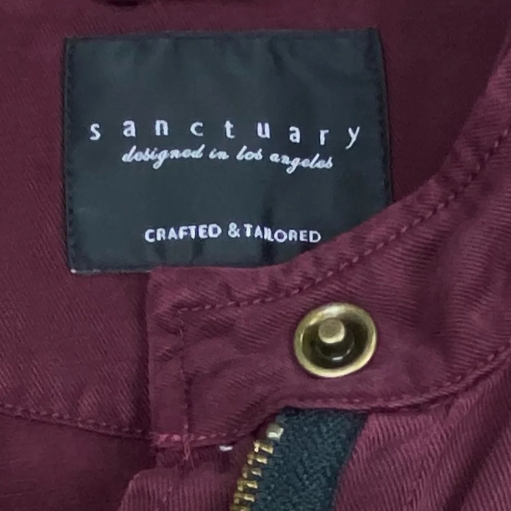 Sanctuary roy frayed